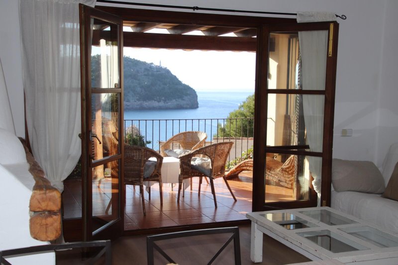Port de Sóller: Apartment with sea, bay and lighthouse views