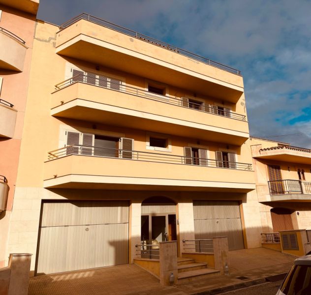 PORTO CRISTO (este de la isla) - Gran piso de 120 m² con excelentes prestaciones y cocina enorme