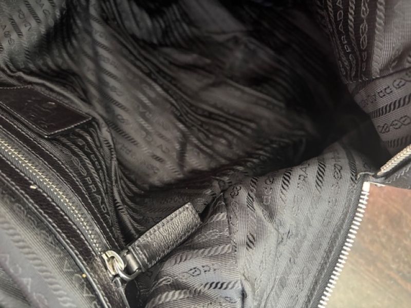 PRADA Leder Schultertasche