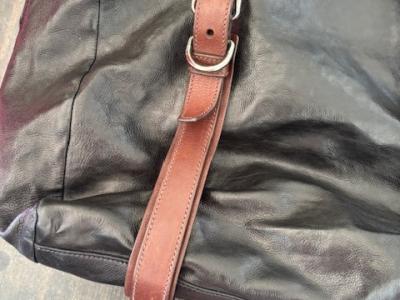 PRADA Leder Schultertasche