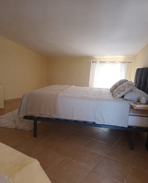PRÄCHTIGE VILLA MIT POOL  EXKLUSIVE MIETE