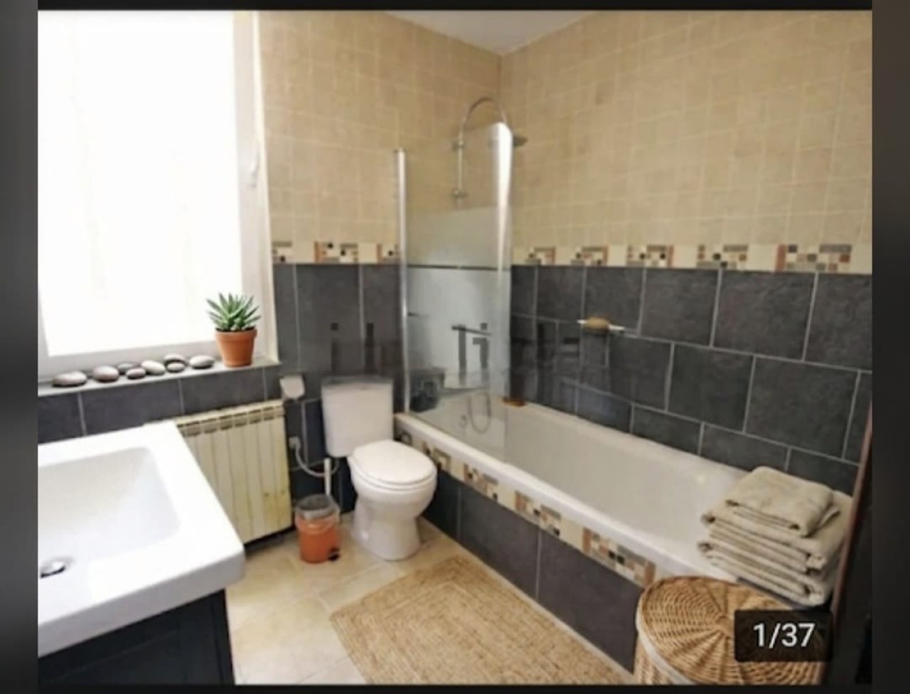 PRÄCHTIGE VILLA MIT POOL  EXKLUSIVE MIETE