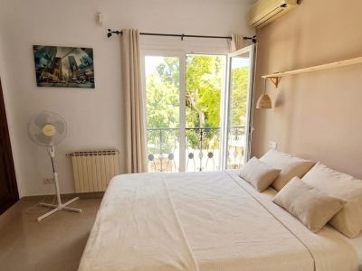 PRÄCHTIGE VILLA MIT POOL  EXKLUSIVE MIETE