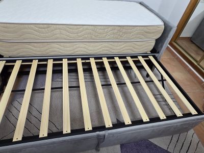Praktisches Gästebett (200x180cm) Neuwertig (1 Monat alt, unbenutzt!)