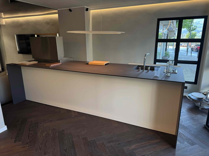 Cocina exterior Premium Lounge 3,60 m Flammkraft, Miele, Bottoms Up Beer Cocina de exposición