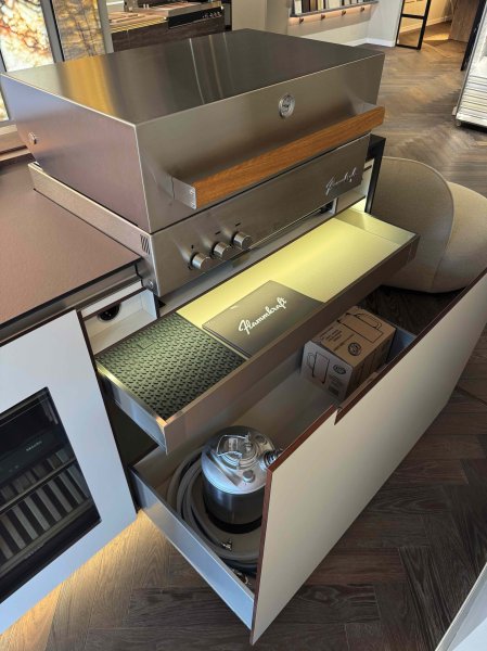 Cocina exterior Premium Lounge 3,60 m Flammkraft, Miele, Bottoms Up Beer Cocina de exposición