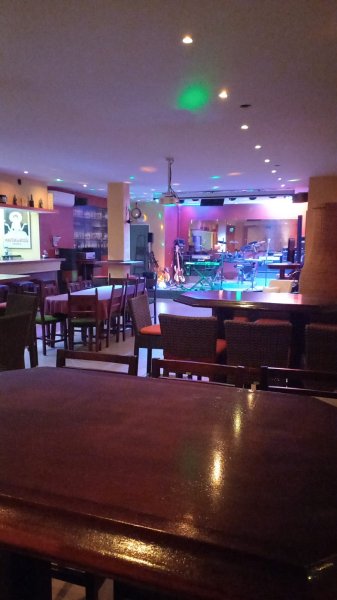 Fiesta privada para solteros mayores de 50 en la zona de Calvia - sin intereses financieros
