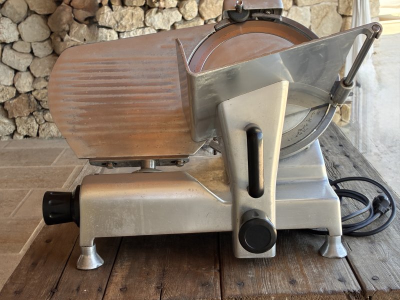 Professionelle Aufschnittmaschine