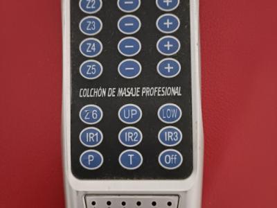 Professional massage bed, space-saving