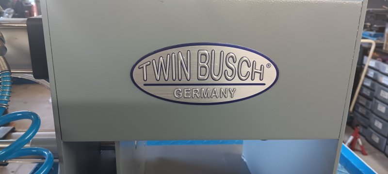 Elevador de motos profesional Twin Busch TWM02 (500kg)