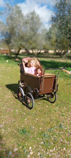 Doll pram
