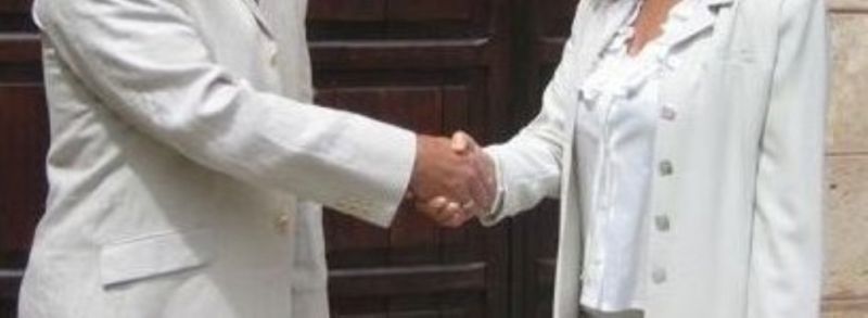 Qualifizierte, selbständige Dolmetscherin mit jahrzehntelanger Berufserfahrung