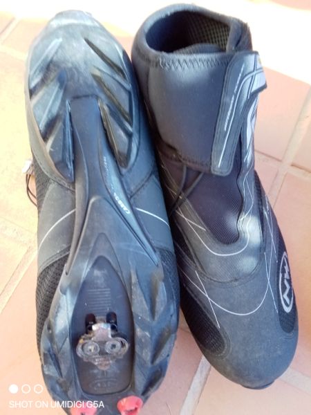 Cycling shoes NORDWAVE Gore-Tex, size 45 black