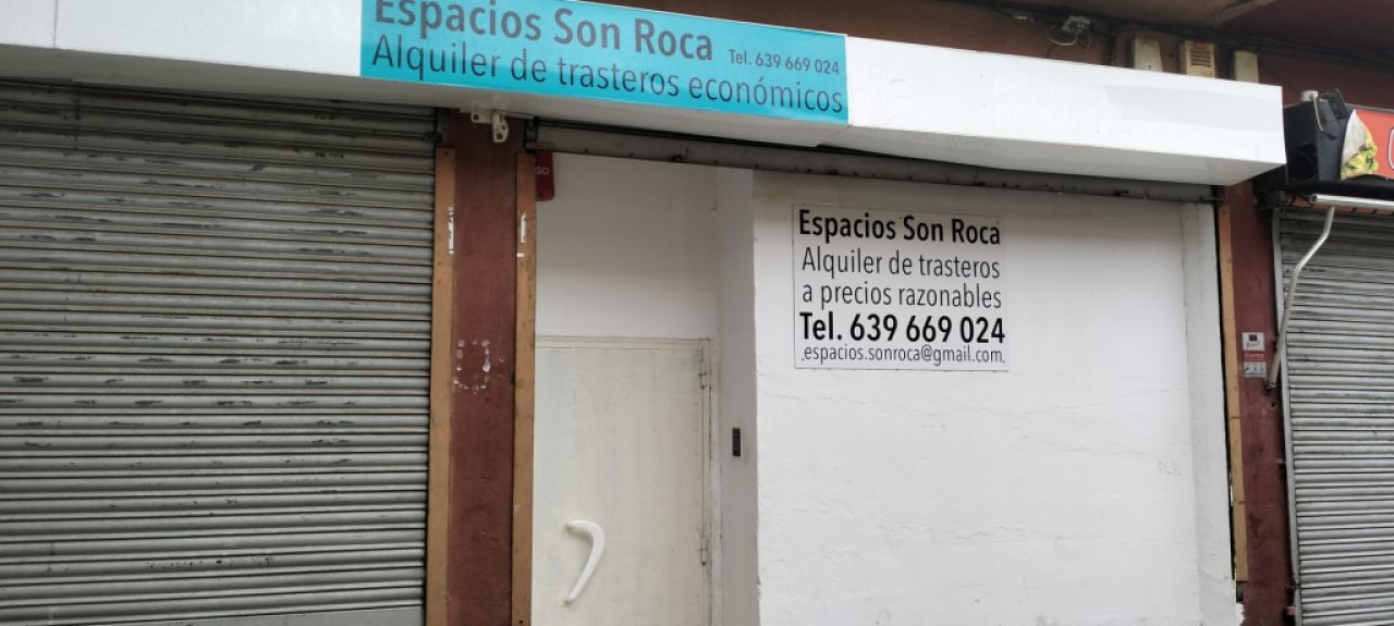 Räumlichkeiten mit Lagerraumgeschäft