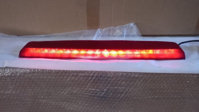 Range Rover L322 Vougue 2004 – 2009 3 Rear brake light XFG000040