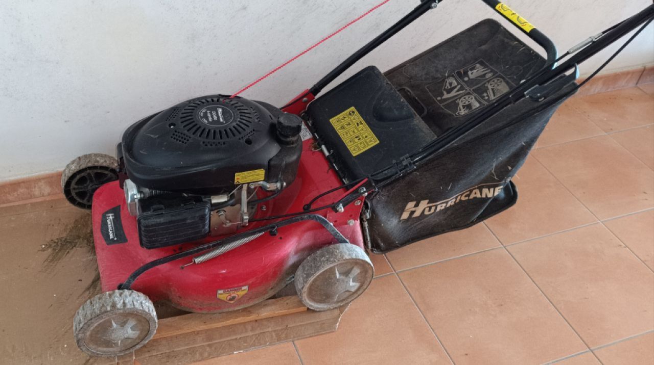 Rasenmäher, Benzin gemäss Fotos