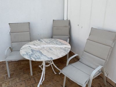 Rattan Lounge inkl. Tisch zu verkaufen