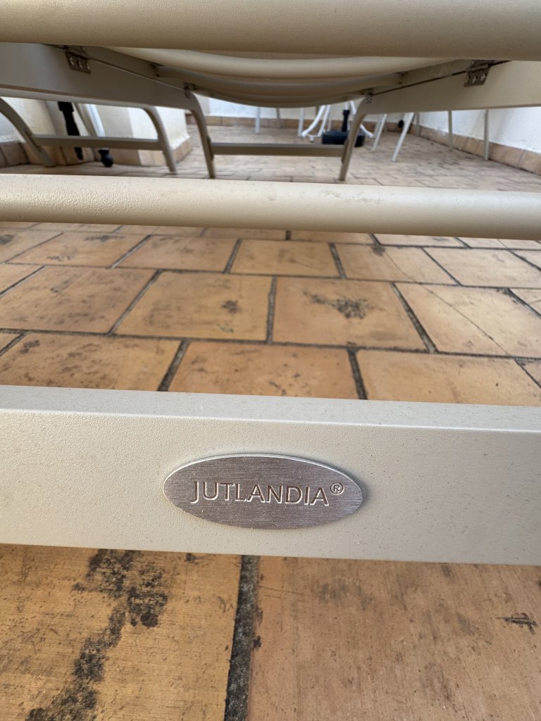 Rattan Lounge inkl. Tisch zu verkaufen