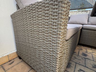 Rattan Lounge inkl. Tisch zu verkaufen