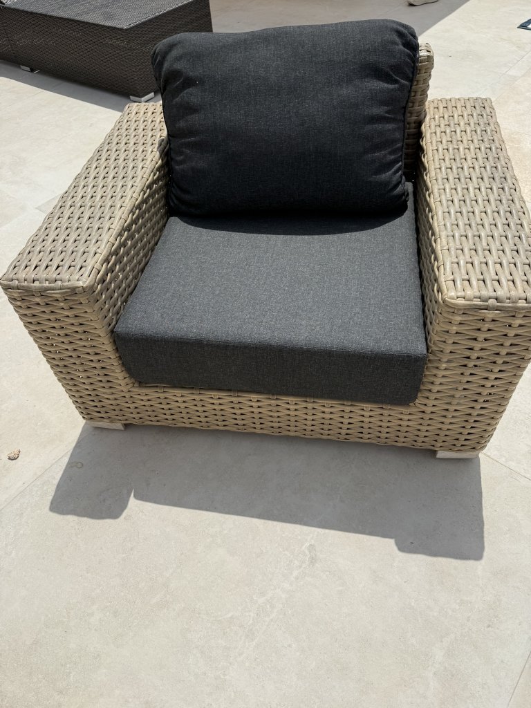 Rattan Sofa und Sessel