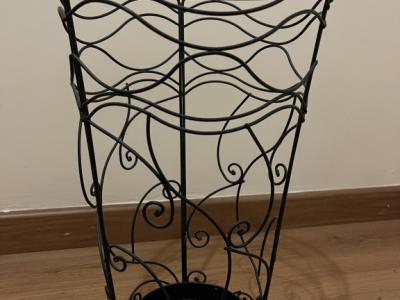 Vintage-style umbrella stand, black