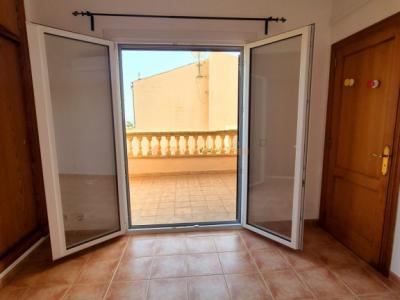 Chalet Adosado en Zona Residencial de Cala Mandia