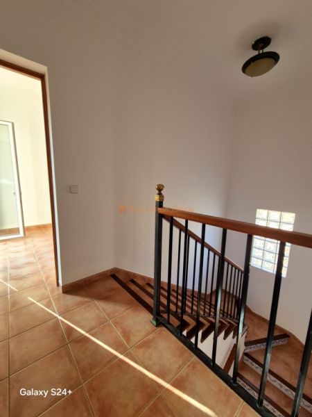 Chalet Adosado en Zona Residencial de Cala Mandia