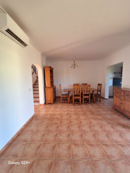 Chalet Adosado en Zona Residencial de Cala Mandia