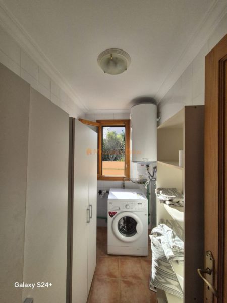 Chalet Adosado en Zona Residencial de Cala Mandia