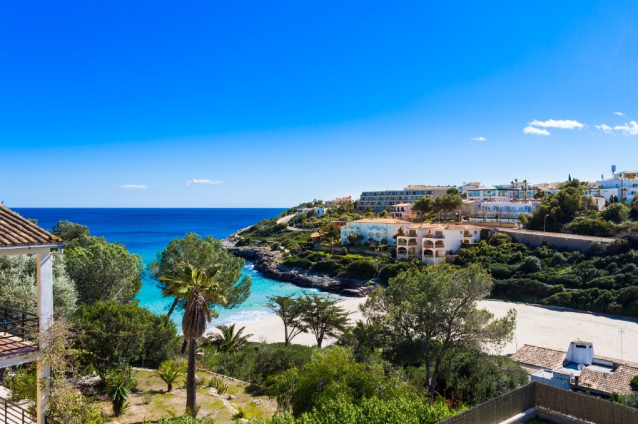 Chalet adosado en Cala Mandia