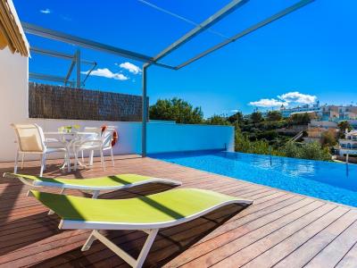 Chalet adosado en Cala Mandia