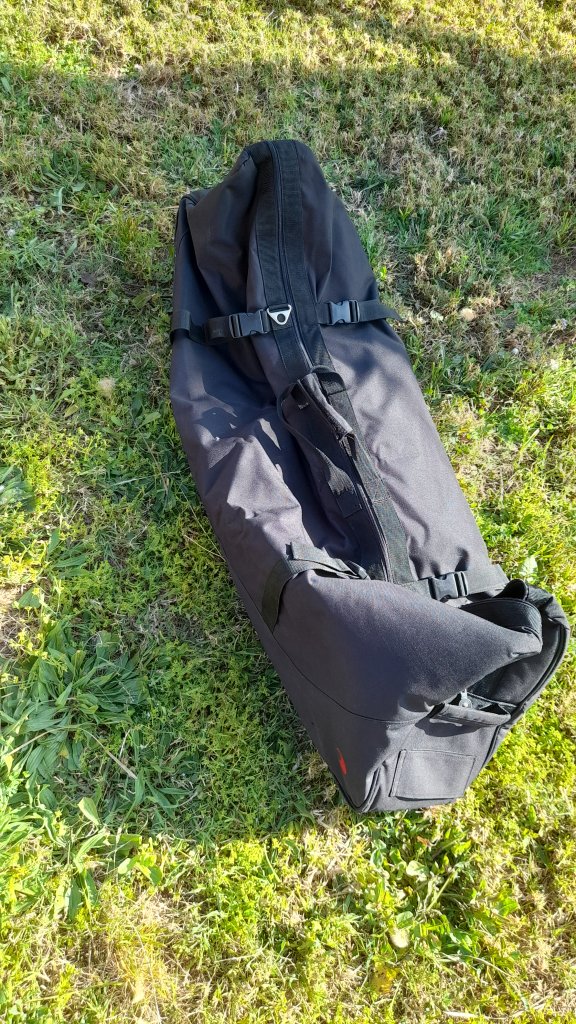 Travel golf bag