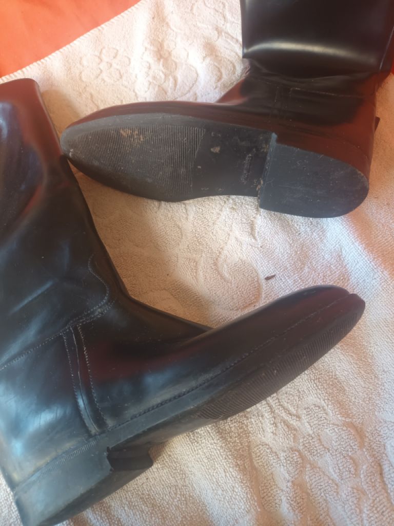 Riding boots, faux leather