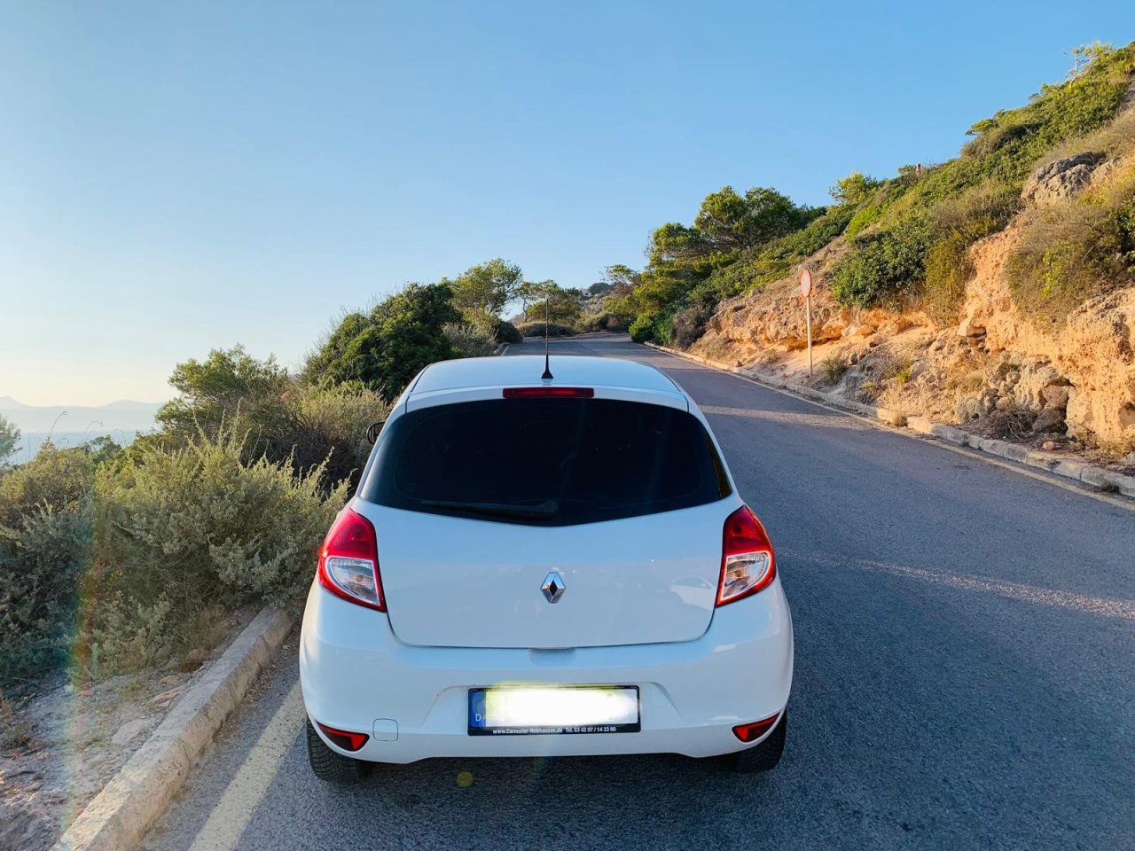 Renault Clio 1.6 Air Conditioning TÜV 04/28
