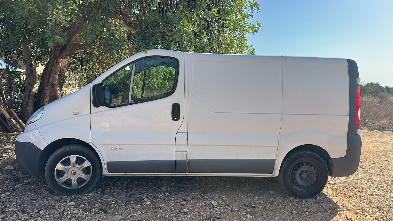 Renault Trafic 2.0 dCi 115 furgoneta bien cuidada en venta