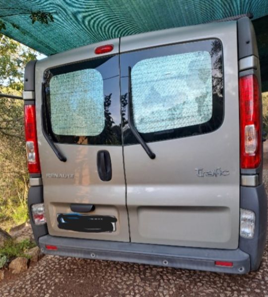 Renault Trafic  DCi 115 mit Campervan Zulassung Spanien Kilometerstand NUR 85.350Km (ein Eigner)