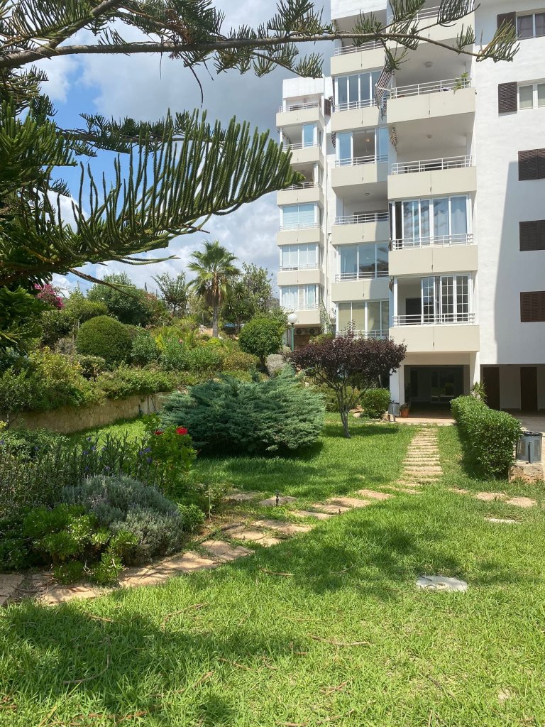 Piso reformado de 3 dormitorios con 2 plazas de garaje en Puerto Portals, a a 15 minutos  de Palma
