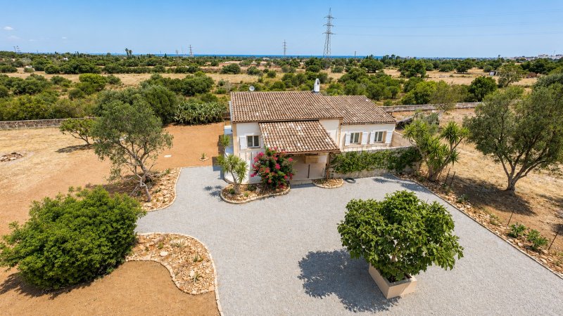 Renovierte Finca mit großem Garten und viel Privatsphäre in Llucmajor zu verkaufen