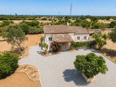 Renovierte Finca mit großem Garten und viel Privatsphäre in Llucmajor zu verkaufen
