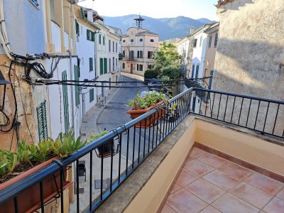 Renoviertes Stadthaus in ANDRATX mit Blick nach Port d'Andratx -  Privatverkauf
