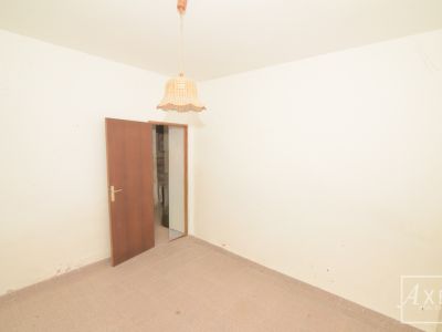 Renovierungsobjekt auf 36.000 m²  Ideal für Pferdehaltung