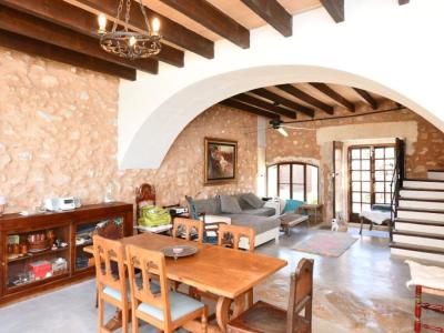 Restored 2-Storey Finca - typically Mallorcan - with small plot near Felanitx --- F 165 VK