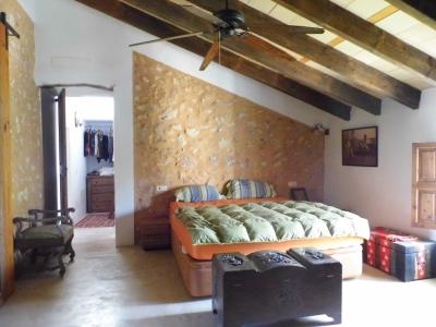 Restored 2-Storey Finca - typically Mallorcan - with small plot near Felanitx --- F 165 VK