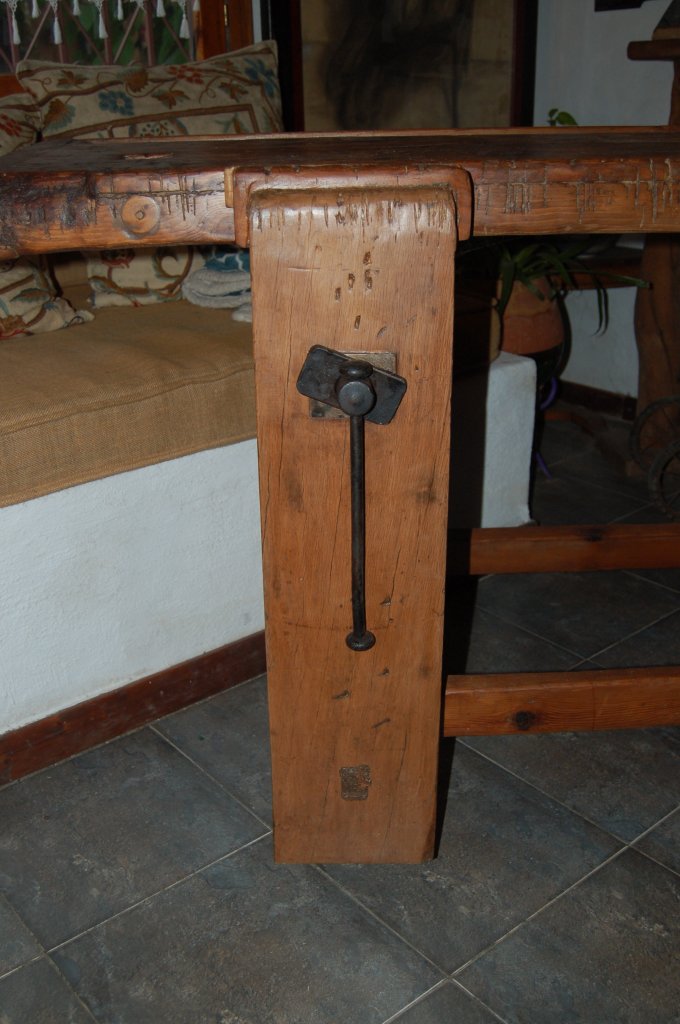 Banco carpintero restaurado + 100 años. Madera oregon americano. Por mudanza.