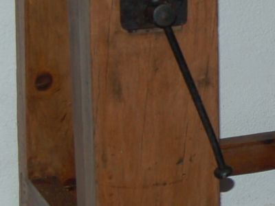 Banco carpintero restaurado + 100 años. Madera oregon americano. Por mudanza.