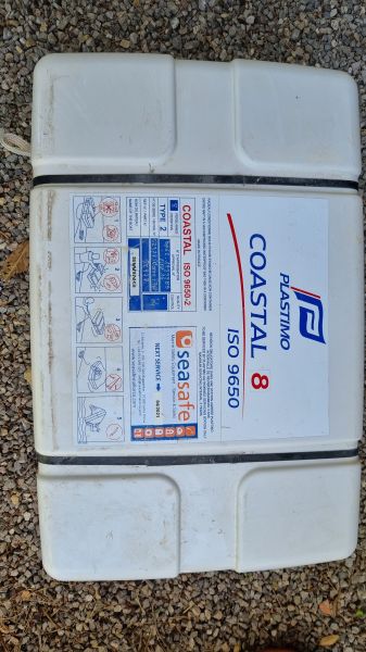 Rettungsinsel, Wartung war 4/21  erforderlich.Wartungsintervall abgelaufen.