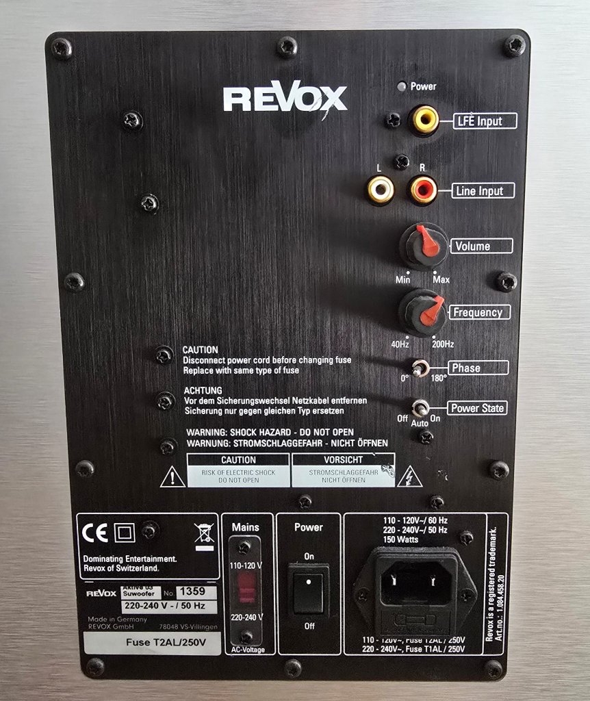 Revox Cube, subwoofer activo