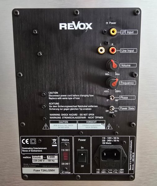 Revox Cube, subwoofer activo