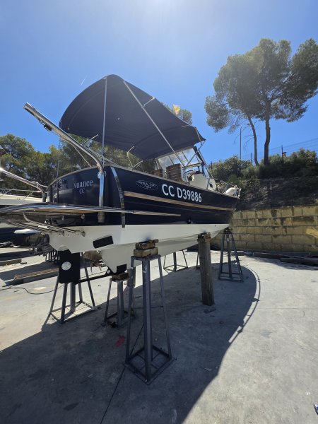 Rhéa 750 Open mit Liegeplatz in Santa Ponça Konzession bis 2050