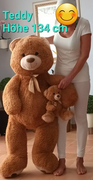 Riesen-Teddy, XXL-Plüschteddy mit Baby-Teddy im Arm.Made in France